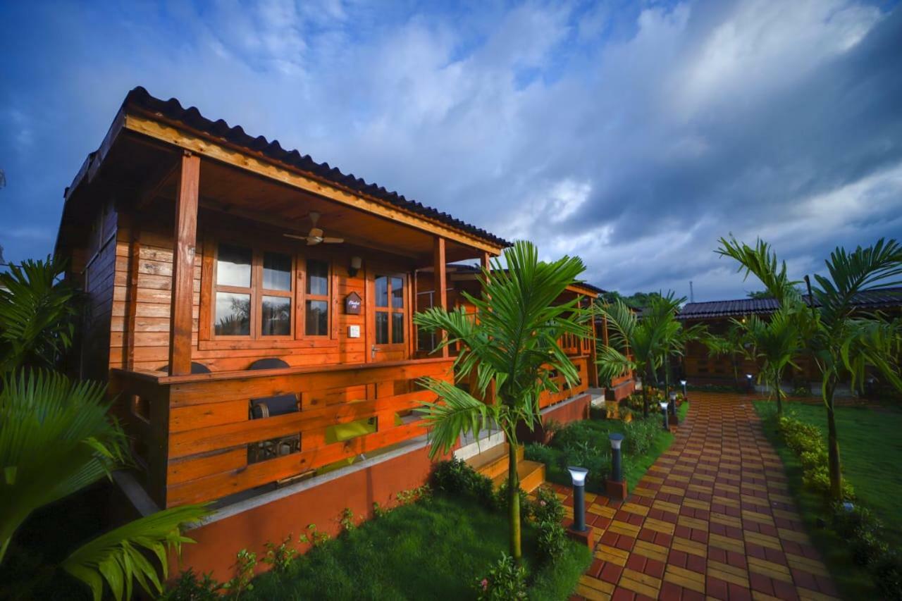 Grand Vatika Resort Arambol Exterior foto